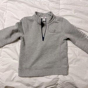 Vineyard vines classic grey top